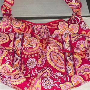Vera Bradley raspberry fizz cargo sling